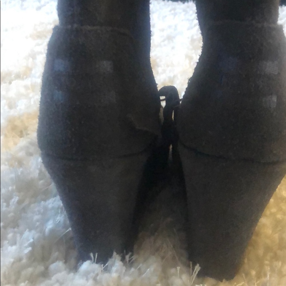 Toms Dark Gray Wedges 6